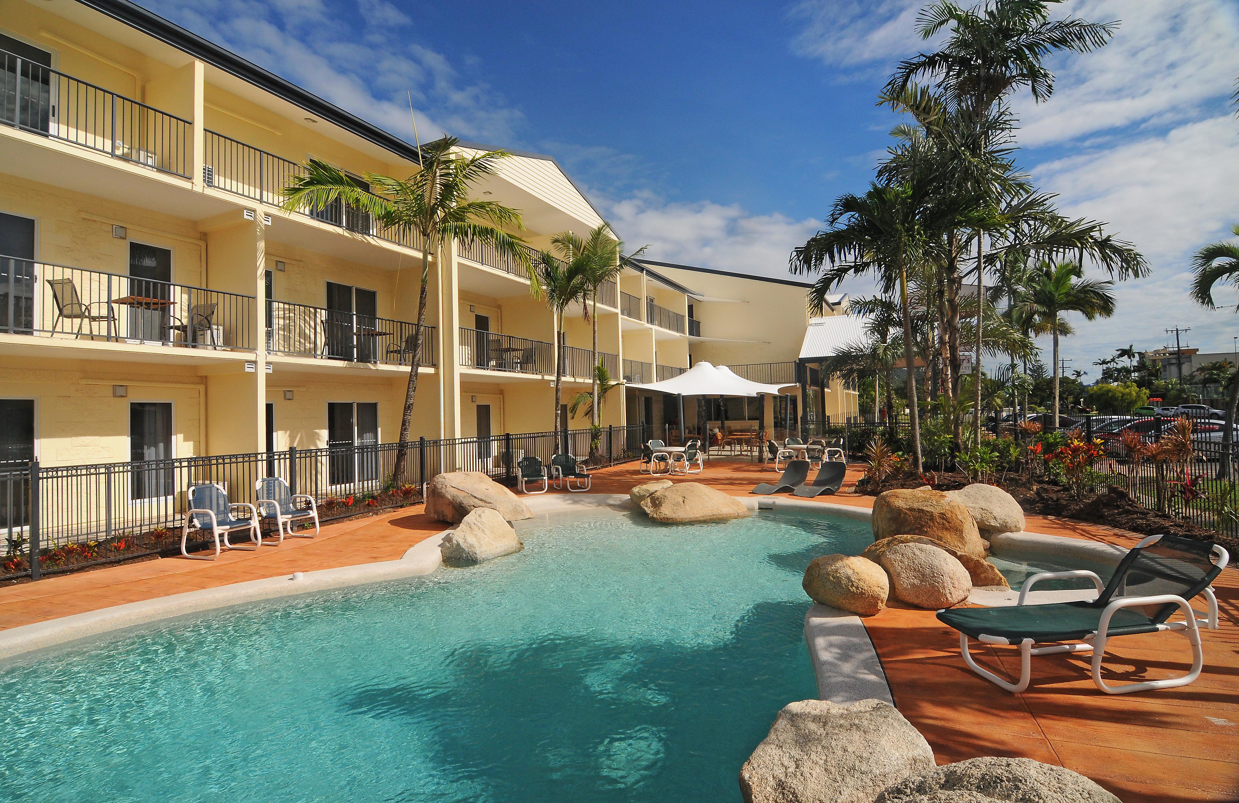 Cairns Queenslander Hotel & Apartments Kültér fotó
